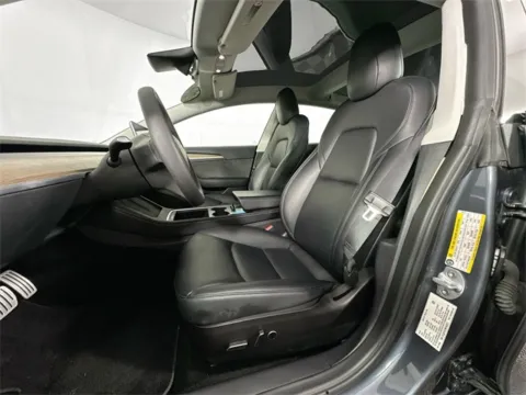 More photos of 2022 Tesla Model 3 Performance at AutoMax Preowned Framingham, MA