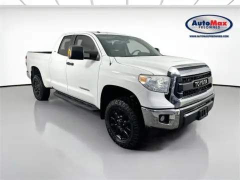 White 2017 Toyota Tundra SR5 for sale in Framingham, MA