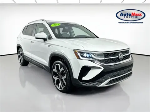 White 2023 Volkswagen Taos 1.5T SEL for sale in Framingham, MA