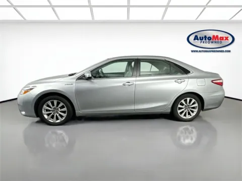 More photos of 2016 Toyota Camry Hybrid XLE at AutoMax Preowned Framingham, MA