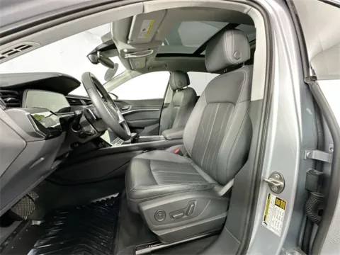 More photos of 2022 Audi e-tron Premium at AutoMax Preowned Framingham, MA