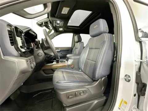 More photos of 2023 Chevrolet Silverado 1500 High Country at AutoMax Preowned Framingham, MA