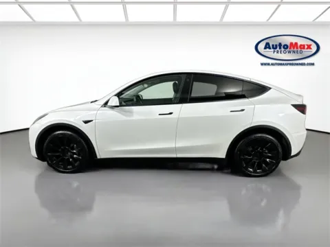 More photos of 2022 Tesla Model Y Long Range at AutoMax Preowned Framingham, MA