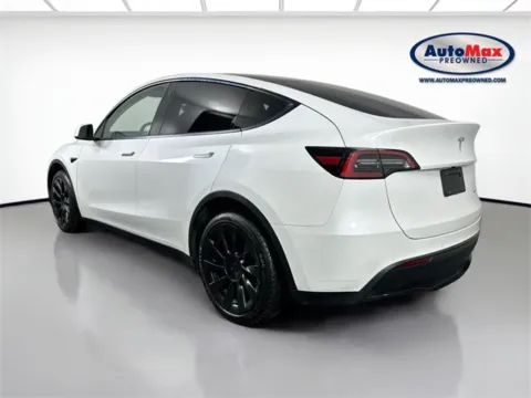 More photos of 2022 Tesla Model Y Long Range at AutoMax Preowned Framingham, MA