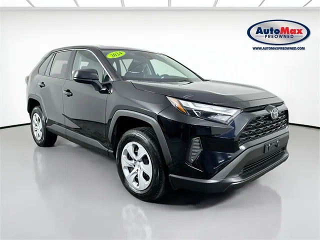 2024 Toyota RAV4 LE's photo