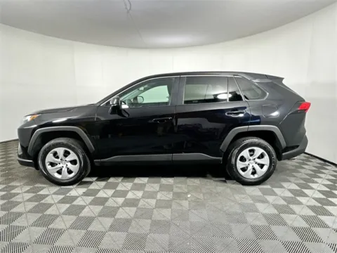 More photos of 2024 Toyota RAV4 LE at AutoMax Preowned Framingham, MA