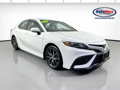 White 2024 Toyota Camry SE for sale in Framingham, MA