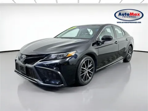 More photos of 2021 Toyota Camry SE at AutoMax Preowned Framingham, MA