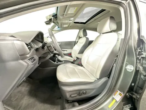 More photos of 2022 Hyundai Ioniq Hybrid Limited at AutoMax Preowned Framingham, MA