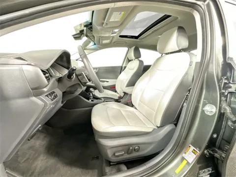 More photos of 2022 Hyundai Ioniq Hybrid Limited at AutoMax Preowned Framingham, MA