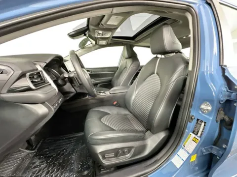 More photos of 2023 Toyota Camry SE at AutoMax Preowned Framingham, MA