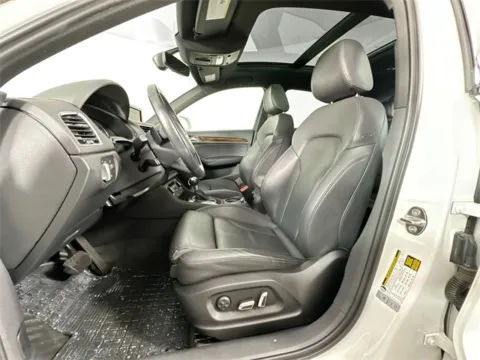 More photos of 2018 Audi Q3 2.0T Premium Plus at AutoMax Preowned Framingham, MA