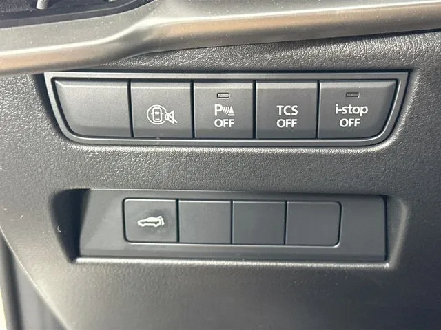 2025 Mazda CX-70 Preferred Package - Photo 18