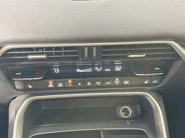2025 Mazda CX-70 Preferred Package - Photo 11