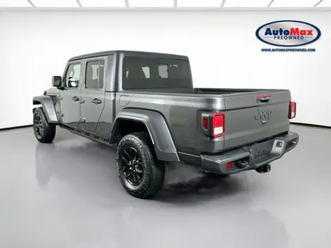 More photos of 2021 Jeep Gladiator Sport at AutoMax Preowned Framingham, MA