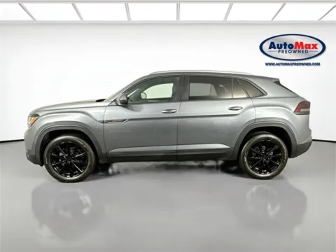 More photos of 2022 Volkswagen Atlas Cross Sport 3.6L V6 SE w/Technology at AutoMax Preowned Framingham, MA