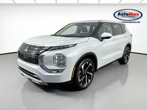 More photos of 2024 Mitsubishi Outlander SE at AutoMax Preowned Framingham, MA