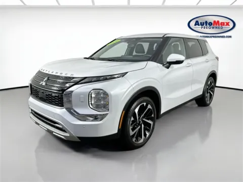 Another view of 2024 Mitsubishi Outlander SE Black Edition w/Pano Roof for sale in Framingham, MA at AutoMax Preowned Framingham