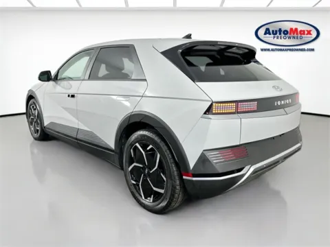 More photos of 2022 Hyundai IONIQ 5 SE at AutoMax Preowned Framingham, MA