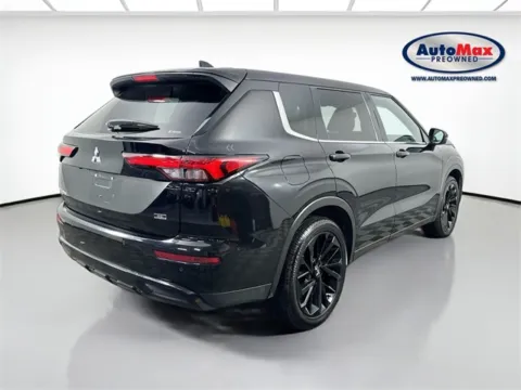 Photos of 2024 Mitsubishi Outlander SE Black Edition for sale in Framingham, MA at AutoMax Preowned Framingham
