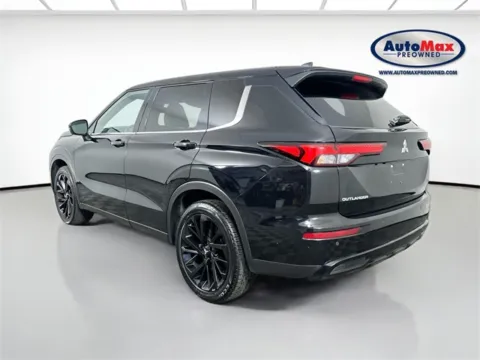 More photos of 2024 Mitsubishi Outlander SE Black Edition at AutoMax Preowned Framingham, MA