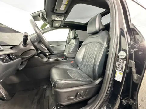 More photos of 2023 Kia Sportage X-Pro at AutoMax Preowned Framingham, MA