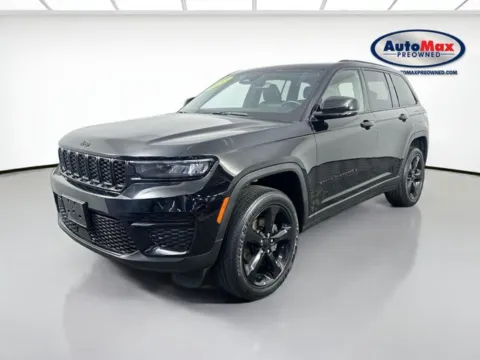 More photos of 2023 Jeep Grand Cherokee Altitude at AutoMax Preowned Framingham, MA