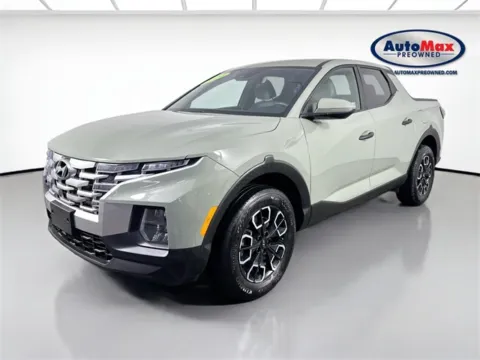 More photos of 2024 Hyundai Santa Cruz SEL at AutoMax Preowned Framingham, MA