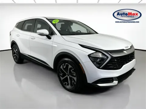 White 2023 Kia Sportage EX for sale in Framingham, MA