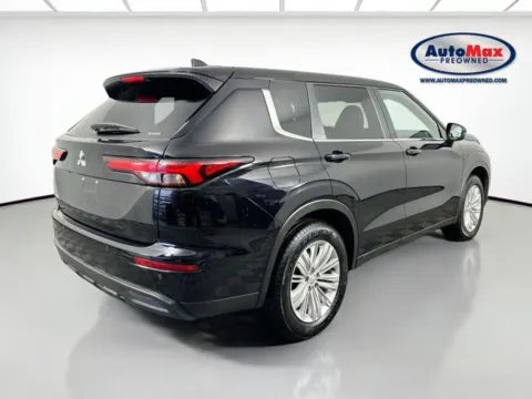 Photos of 2024 Mitsubishi Outlander ES for sale in Framingham, MA at AutoMax Preowned Framingham