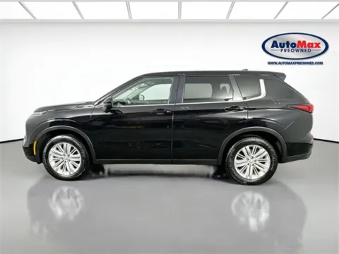 More photos of 2024 Mitsubishi Outlander ES at AutoMax Preowned Framingham, MA