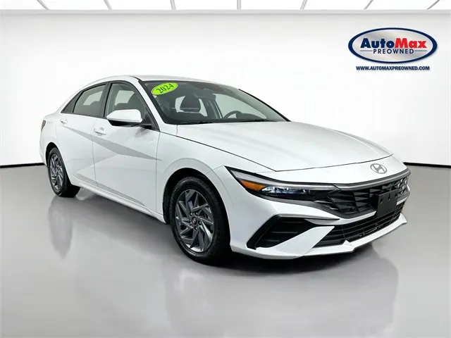 White 2024 Hyundai Elantra SEL for sale in Framingham, MA