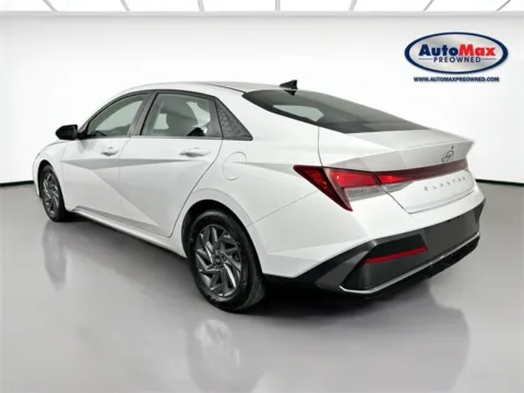 More photos of 2024 Hyundai Elantra SEL at AutoMax Preowned Framingham, MA