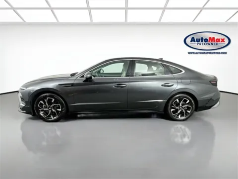 More photos of 2024 Hyundai Sonata SEL at AutoMax Preowned Framingham, MA