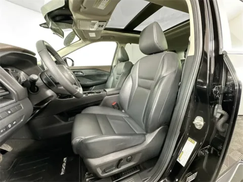 More photos of 2023 Nissan Rogue SV at AutoMax Preowned Framingham, MA