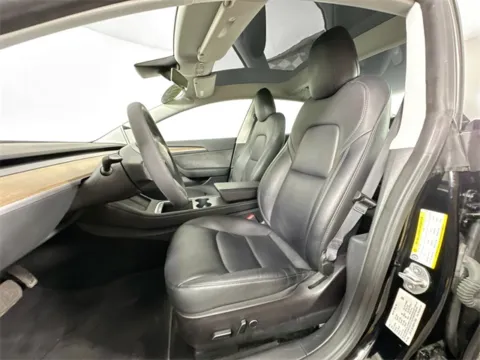 More photos of 2023 Tesla Model 3 Long Range at AutoMax Preowned Framingham, MA