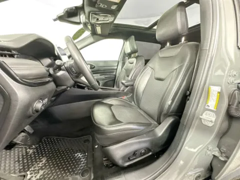 More photos of 2023 Jeep Compass Altitude at AutoMax Preowned Framingham, MA