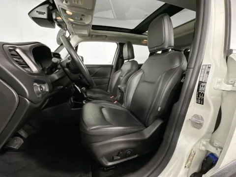 More photos of 2021 Jeep Renegade Limited at AutoMax Preowned Framingham, MA