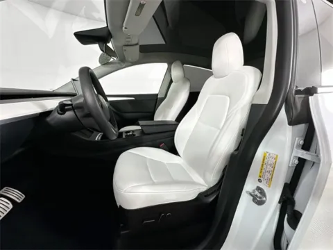 More photos of 2022 Tesla Model Y Performance at AutoMax Preowned Framingham, MA