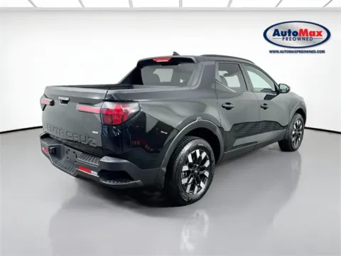 Photos of 2025 Hyundai Santa Cruz SEL for sale in Framingham, MA at AutoMax Preowned Framingham