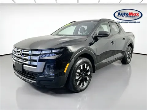 More photos of 2025 Hyundai Santa Cruz SEL at AutoMax Preowned Framingham, MA