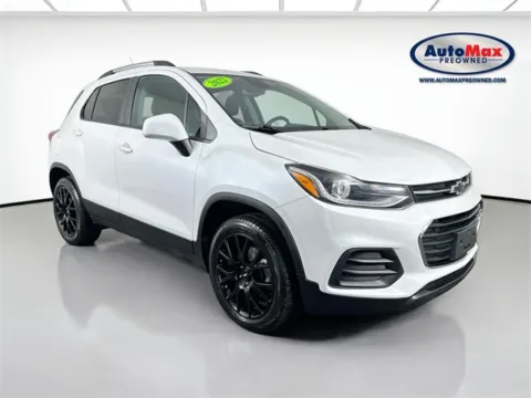 White 2022 Chevrolet Trax LT for sale in Framingham, MA