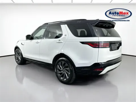 More photos of 2023 Land Rover Discovery S R-Dynamic at AutoMax Preowned Framingham, MA