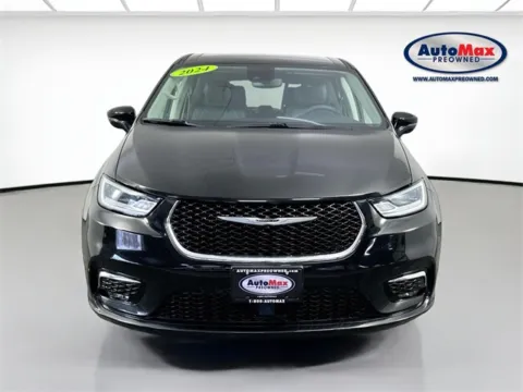 Photos of 2024 Chrysler Pacifica Hybrid Select for sale in Framingham, MA at AutoMax Preowned Framingham