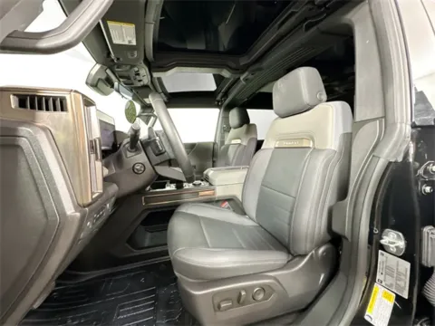 More photos of 2024 GMC Hummer EV SUV 2X at AutoMax Preowned Framingham, MA