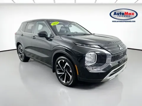 Black 2024 Mitsubishi Outlander SE for sale in Framingham, MA