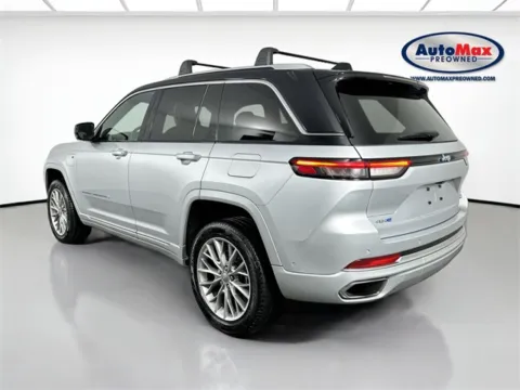 More photos of 2022 Jeep Grand Cherokee at AutoMax Preowned Framingham, MA