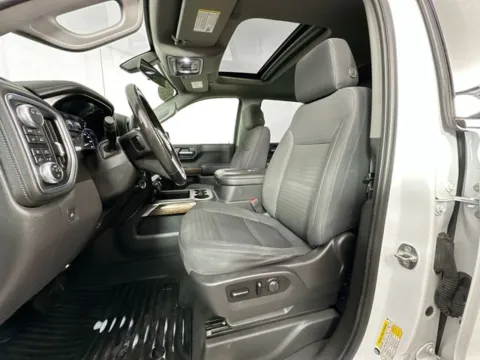 More photos of 2020 GMC Sierra 1500 Elevation at AutoMax Preowned Framingham, MA