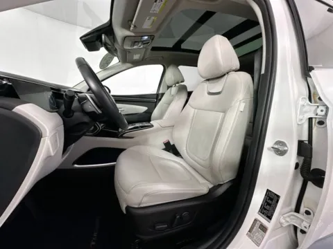 More photos of 2023 Hyundai Tucson Limited at AutoMax Preowned Framingham, MA