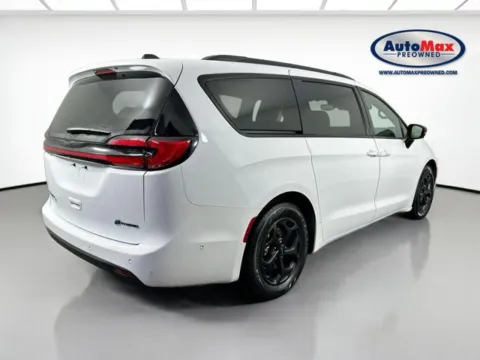 Photos of 2024 Chrysler Pacifica Hybrid Select for sale in Framingham, MA at AutoMax Preowned Framingham